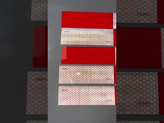 Rode witte DOT-C2 goedgekeurde reflecterende veiligheidstape zelfklevend materiaal voor vrachtwagens