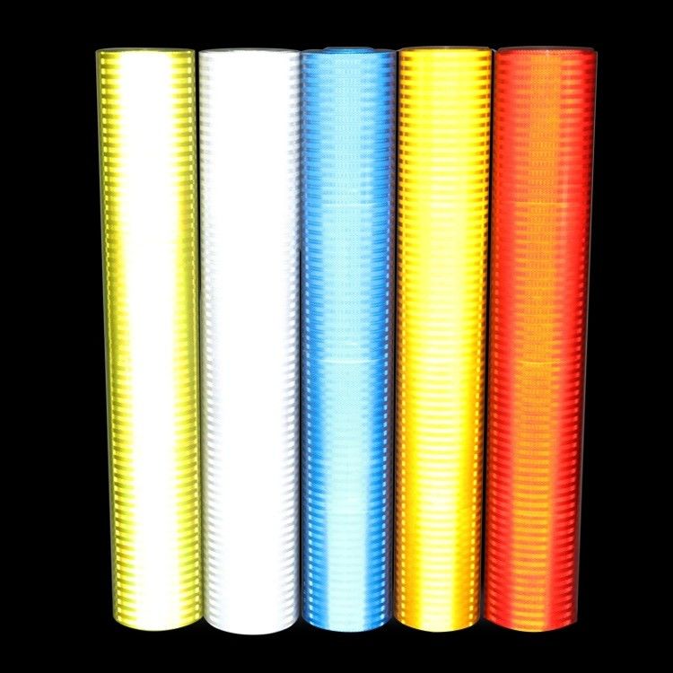 Hoog intensiteitsprismatische afdrukbare fluorescerende gele UV-afdrukbare pijl 10 jaar zelfklevend acrylprismatisch reflectief filmblad