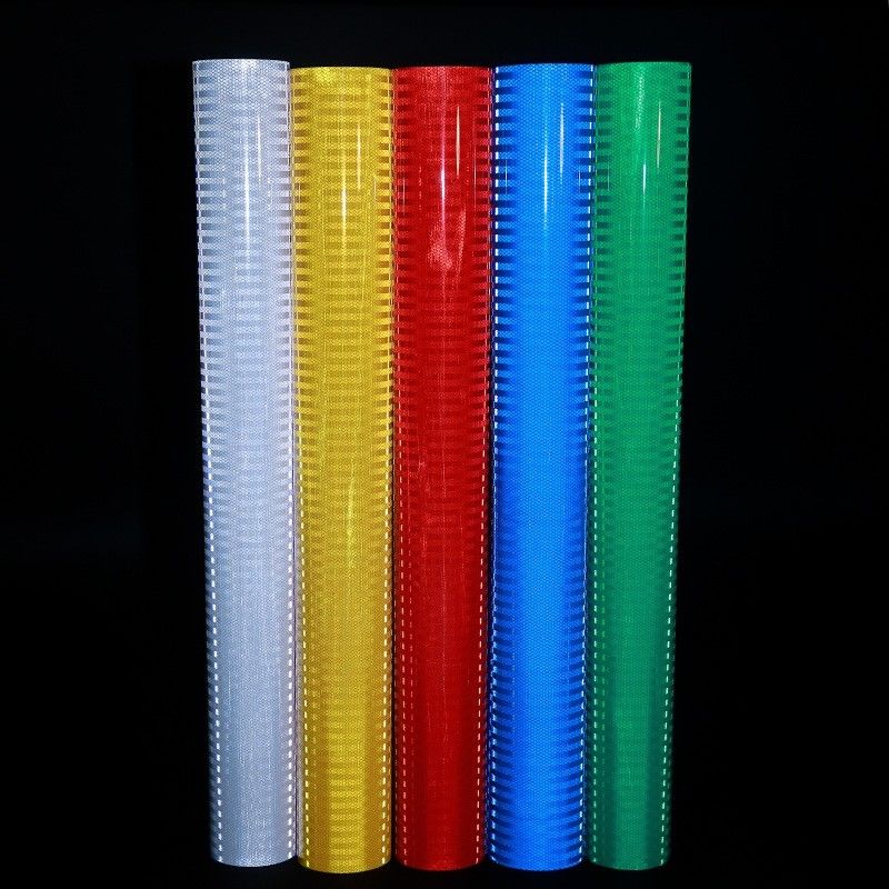 Afdrukbare PMMA High Intensity Micro Prismatic EGP Retro Reflective Sheet Film Vinyl Rolls voor wegtekeningen