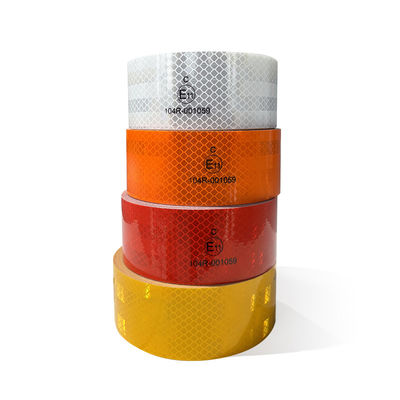 Goede prijs PET-prismatische 2'X150ft ECE 104r reflecterende band voor vrachtwagens online