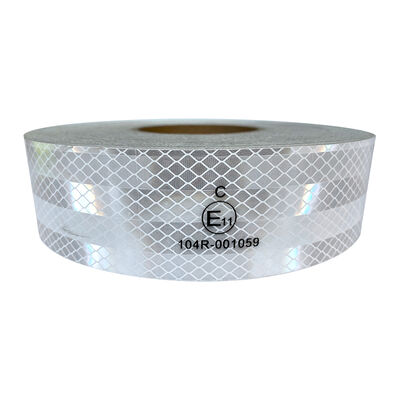 Goede prijs ECE 104R Reflecterende tape met aluminium microprismatische technologie voor 5-jarige voertuigzichtbaarheid online