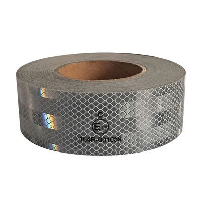 Goede prijs ECE 104R Veiligheidsmarkering voor zware voertuigen met microprismatische reflecterende band online