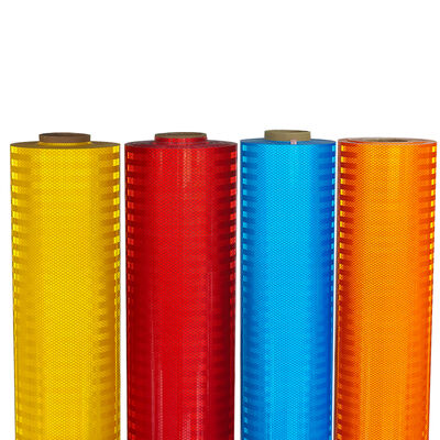 Goede prijs ASTM D4956 Type IV Hoge Intensiteit Prismatische (HIP) Reflecterende Folie voor Verkeersborden online