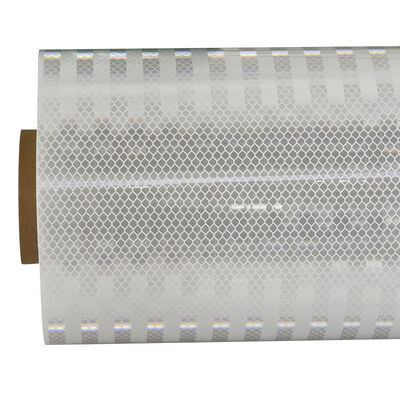 Goede prijs ASTM D4956 Type IV Microprismatic Retroreflecterende Folie Hoge helderheid voor dag- en nachtverkeersveiligheid online